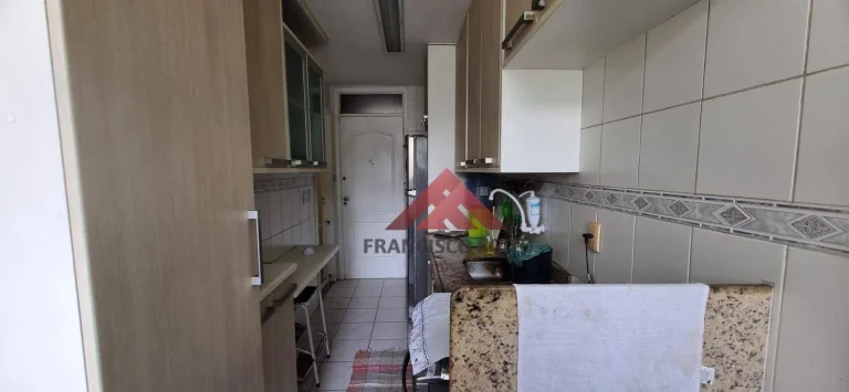 Imagem Venha morar em 2 quartos com dependências na Rua Dr. sardinha.
