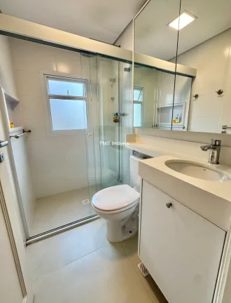 Imagem Apartamento à venda em Moema, 3 quartos sendo 1 suíte, 3 banheiros, 1 vaga de garagem.