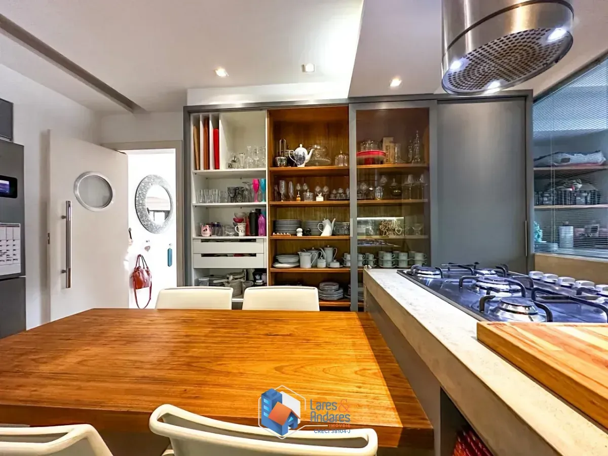 Imagem Apartamento para venda em Vila Sofia com 3 quartos, sendo 1 suíte, 147m²