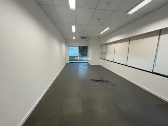 Imagem Conjunto Comercial de Alto Padrão na Vila Olímpia, São Paulo-SP: 46 Vagas de Garagem, 1.507m² de Área!