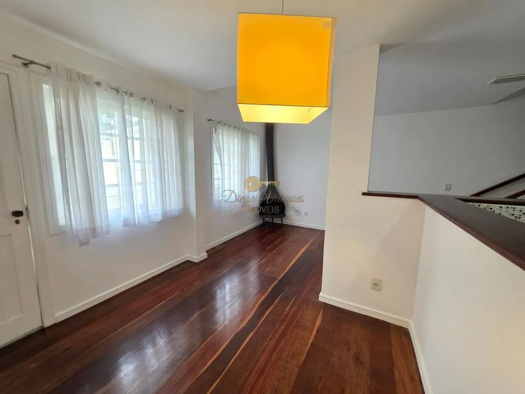 Imagem Casa em Condomínio para Venda em Teresópolis / RJ no bairro Bom Retiro