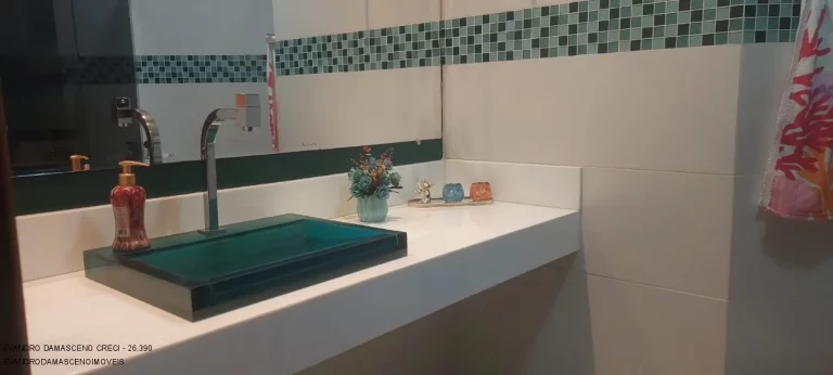 Imagem Casa de luxo em condomínio à venda em Camaçari-BA, Vila de Abrantes: 4 quartos, 4 suítes, 2 salas, 2 banheiros, 3 vagas, 290m².