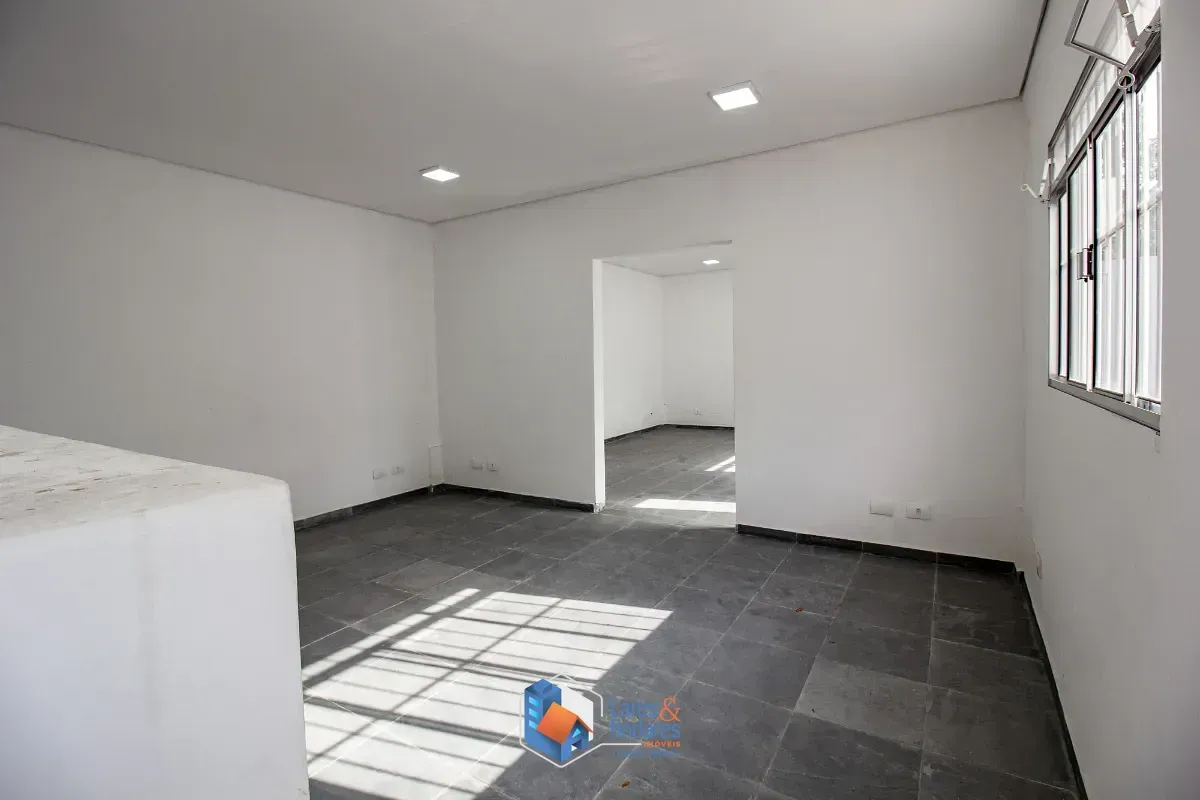 Imagem Casa comercial para venda em Jardim Hípico, 582m²