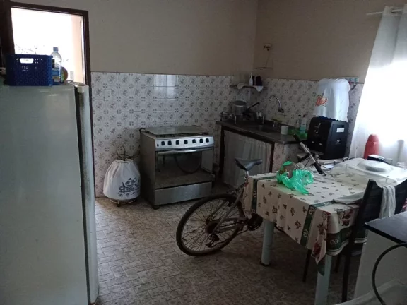 Imagem EXCELENTE CASA A VENDA COM 7 QUARTOS E 4 BANHEIROS EM GUARAPARI ES