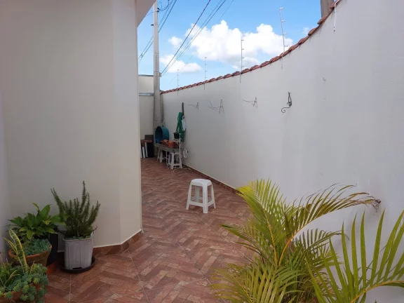 Imagem CASA PADRÃO - ESQUINA-