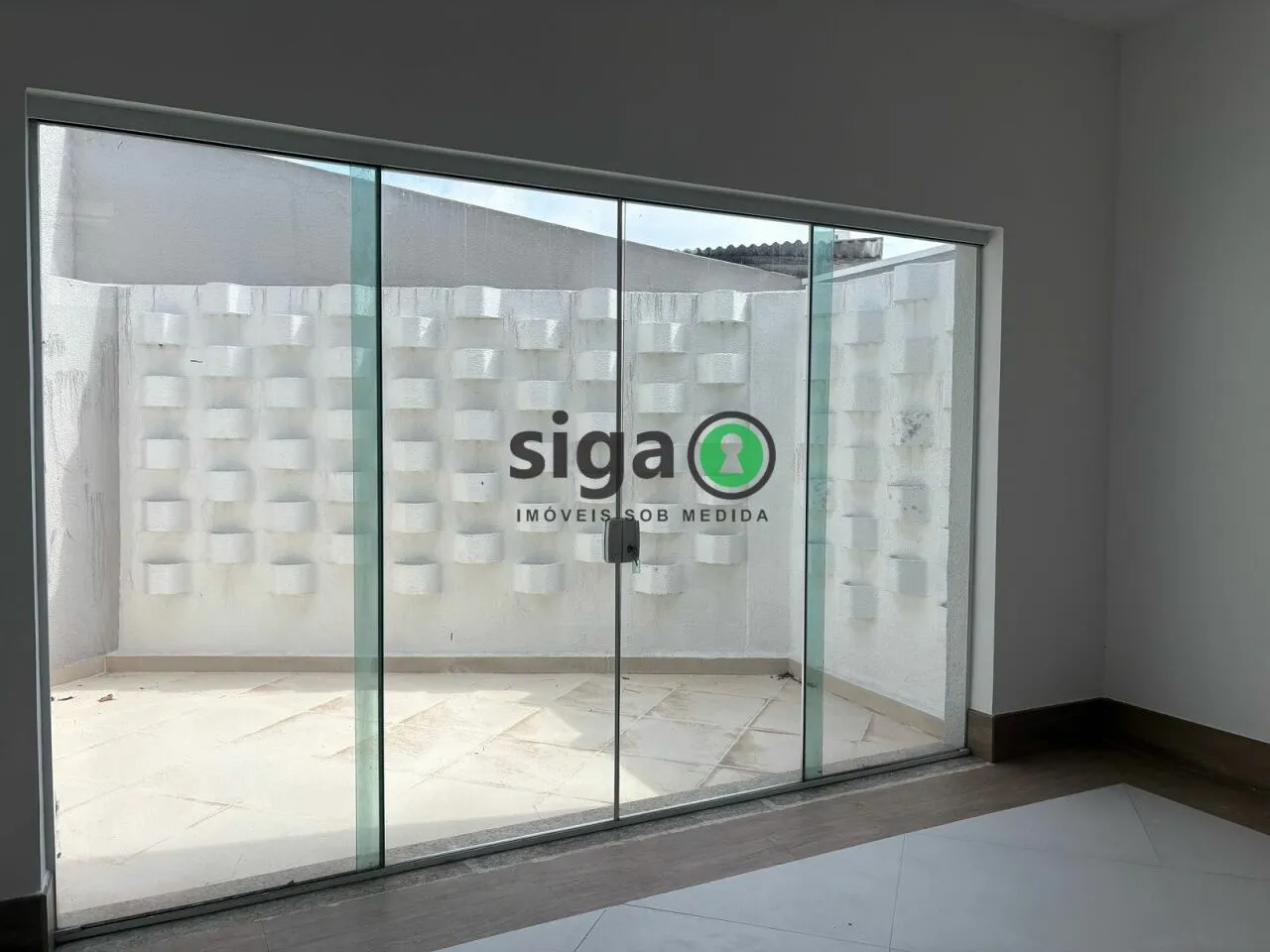 Imagem Casa à Venda - 220 m², 3 Suítes e Alto Padrão na Saúde!