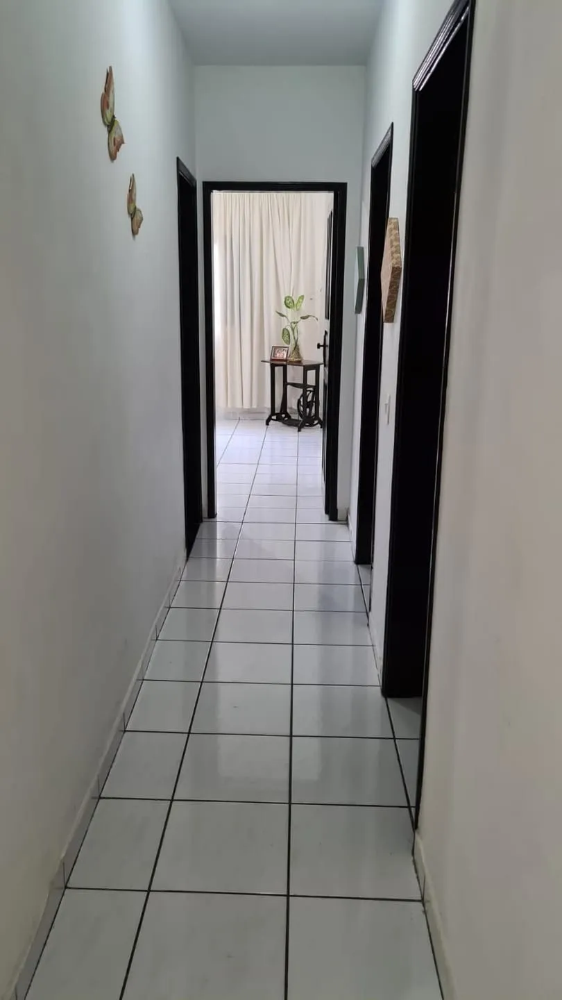 Imagem Casa à venda 3 Quartos, 1 Suite, 3 Vagas, 250M², Conjunto Habitacional Terra dos Ipês I (Norte), Pindamonhangaba - SP