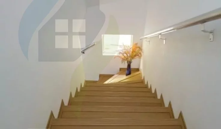 Imagem Casa de 2 dormitórios, 2 banheiros, 2 vagas, com 170m² em Rudge Ramos, São Bernardo do Campo