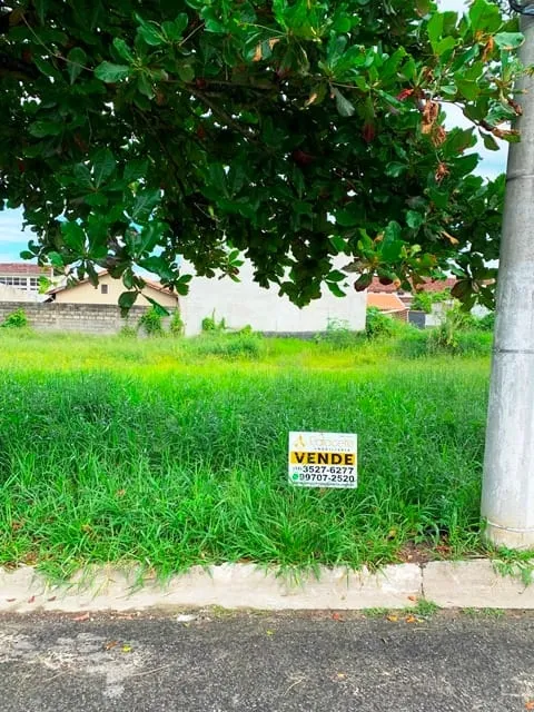 Imagem Terreno à venda 250M², Conjunto Residencial Araretama, Pindamonhangaba - SP