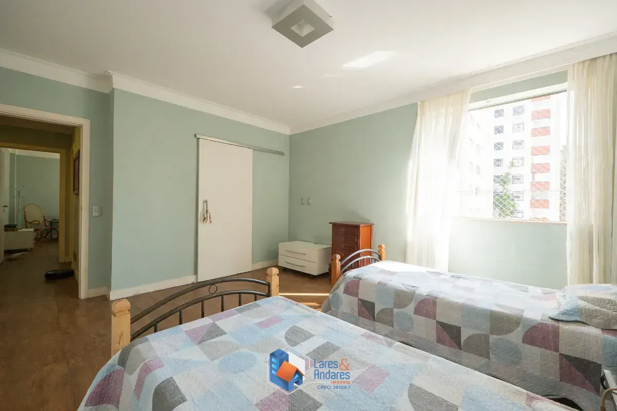 Imagem Apartamento para venda em Aclimação com 3 quartos, sendo 1 suíte, 171m²