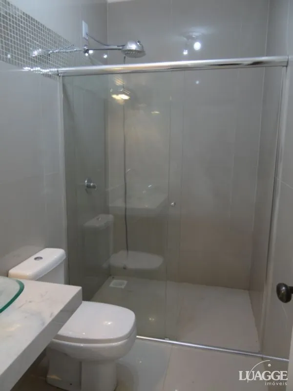Imagem Casa para Venda - 305m², 3 dormitórios, sendo 3 suites, 4 vagas - Nonoai