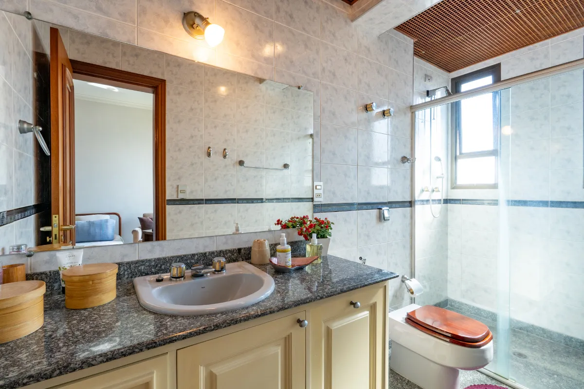 Imagem Apartamento para venda em Vila Bastos com 4 quartos, sendo 2 suítes, 300m2