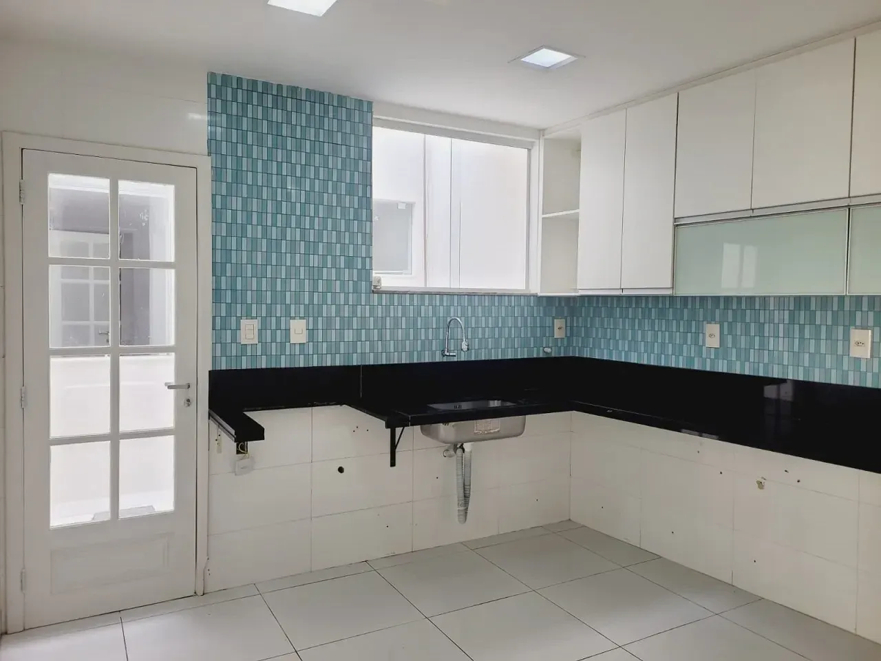 Imagem Casa com 2 Quartos à Venda, 126 m² em São Francisco - Niterói