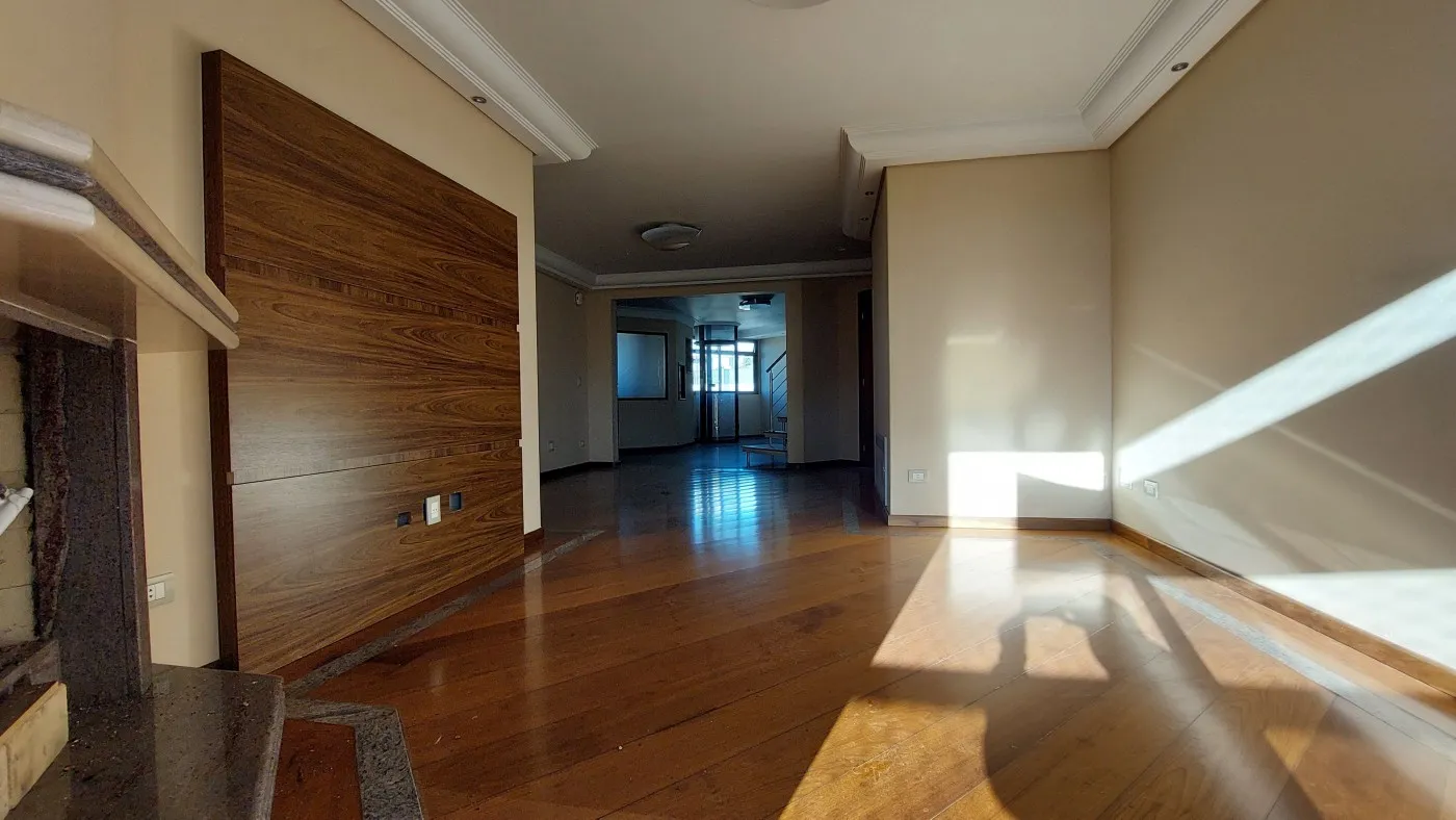 Imagem Cobertura no Juvevê.4 dormitórios. Triplex. 360 m2. Linda!