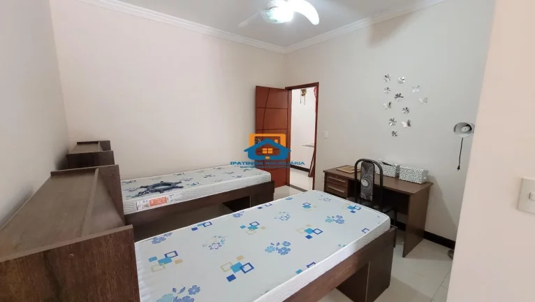 Imagem Já imaginou em morar em um imóvel lindo, casa duplex, espaçosa, acabamento diferenciado, em uma excelente localização no bairro Residencial Bethânia.