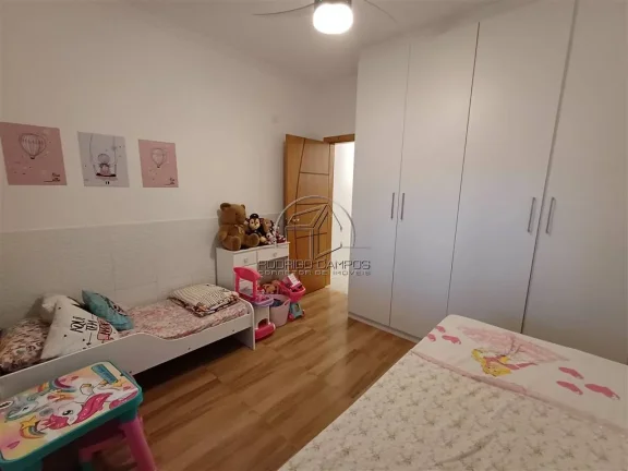 Imagem Espaçosa Casa Geminada no Mirim Praia Grande – 2 Quartos e Piscina