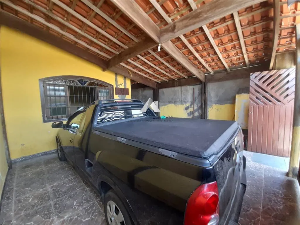 Imagem Casa na praia de Mongaguá bairro de moradores fixos, otima localização.