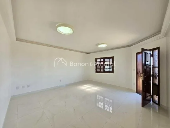 Imagem Casa para venda no Condomínio San Conrado - Sousas, Campinas

Com 380 m² de construção em um ter...
