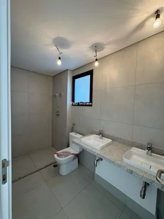 Imagem Apartamento à venda na Vila Nova Conceição com 3 suítes, 2 banheiros, 3 vagas.