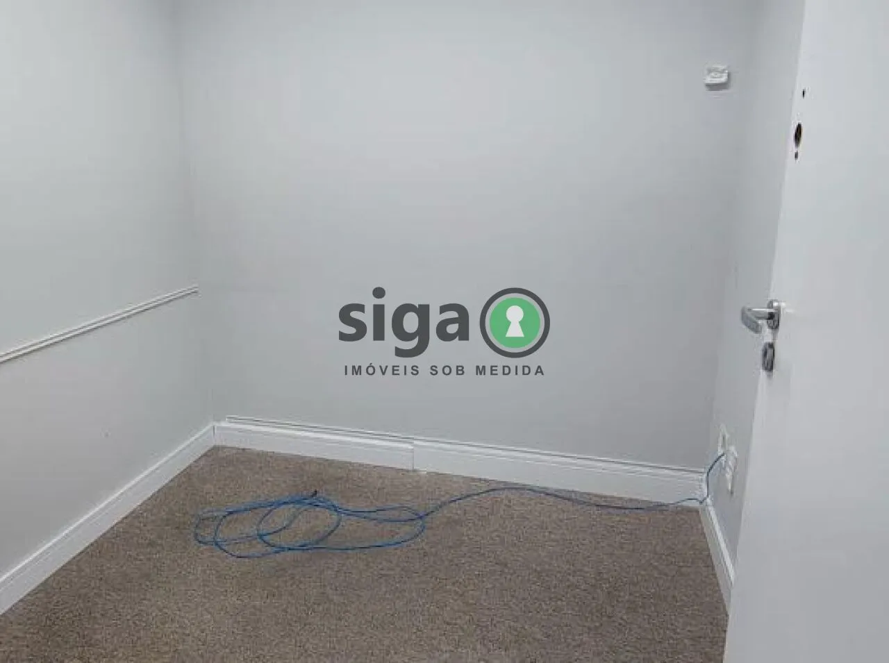 Imagem Conjunto Comercial a Venda e Locação em Cerqueira César com 153m², Sem mobília.