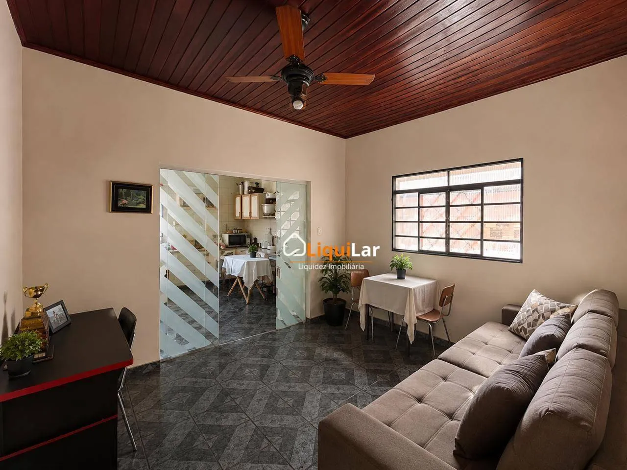 Imagem Casa com Edícula no Tiradentes - Excelente Oportunidade