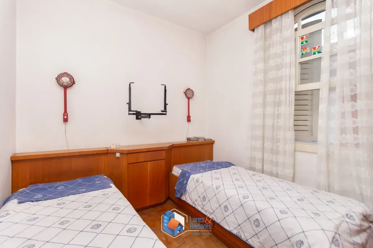 Imagem Sobrado para venda em Vila Firmiano Pinto com 3 quartos, sendo 1 suíte, 132m²