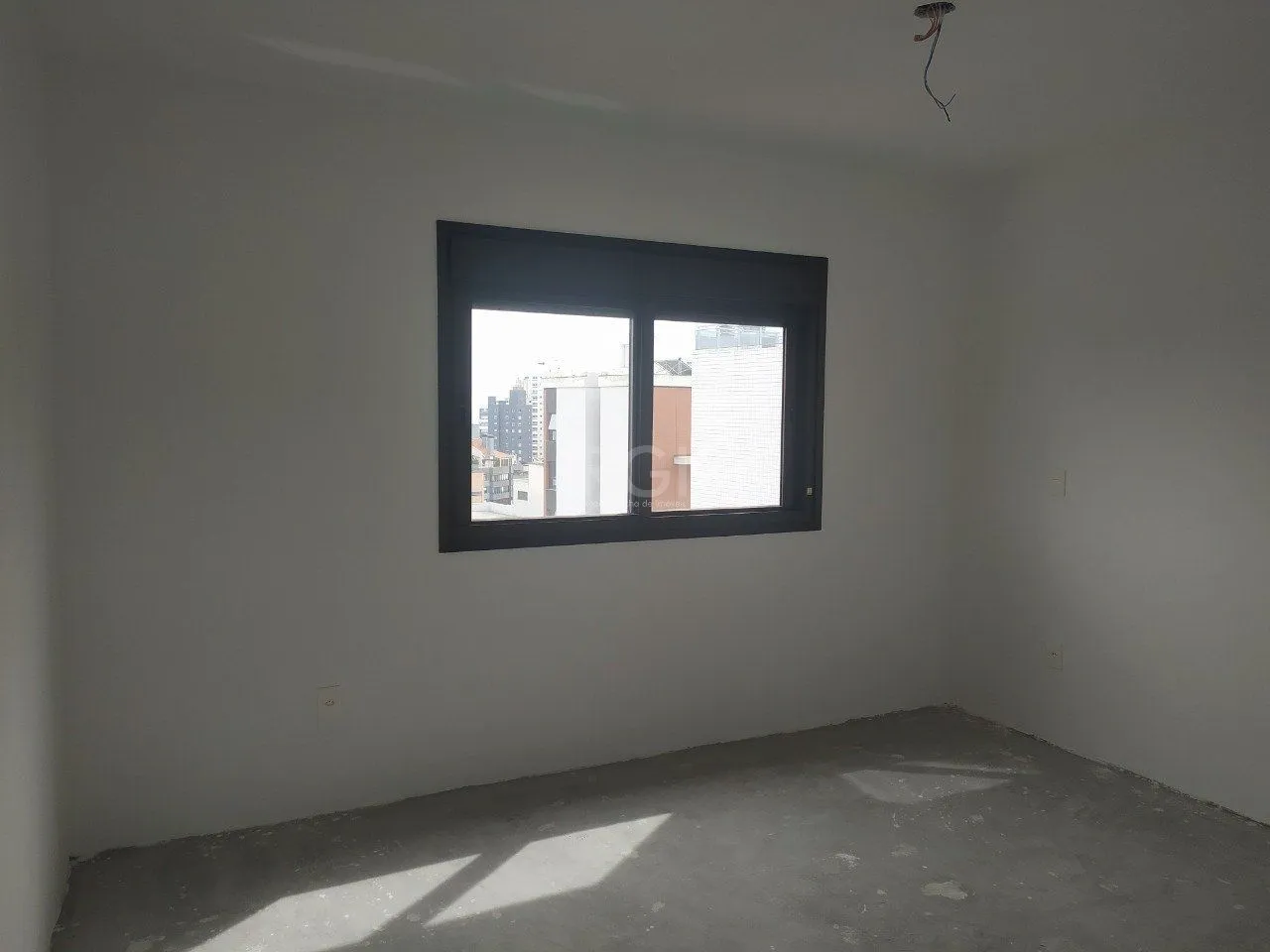 Imagem Apartamento para Venda - 119.65m², 3 dormitórios, sendo 1 suites, 2 vagas - Petrópolis