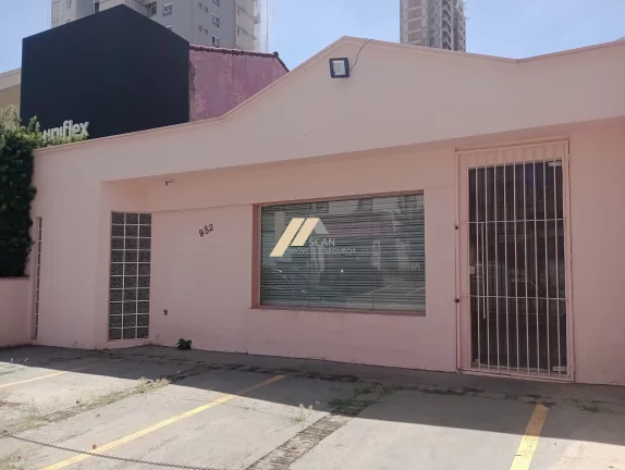 Foto do imóvel Casa Comercial à Venda no Cambuí em Campinas, São Paulo.