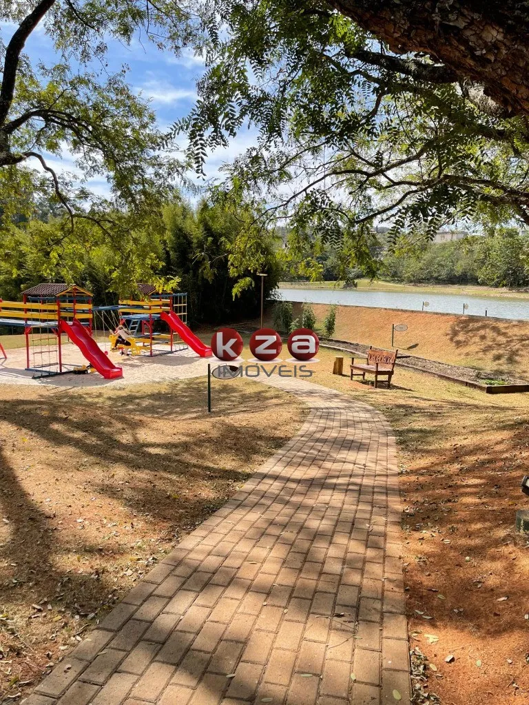 Imagem Terreno à venda em condomínio de alto padrão em Vinhedo-SP, 600m². Condomínio Residencial Arboretum. Fácil acesso as rodovias.