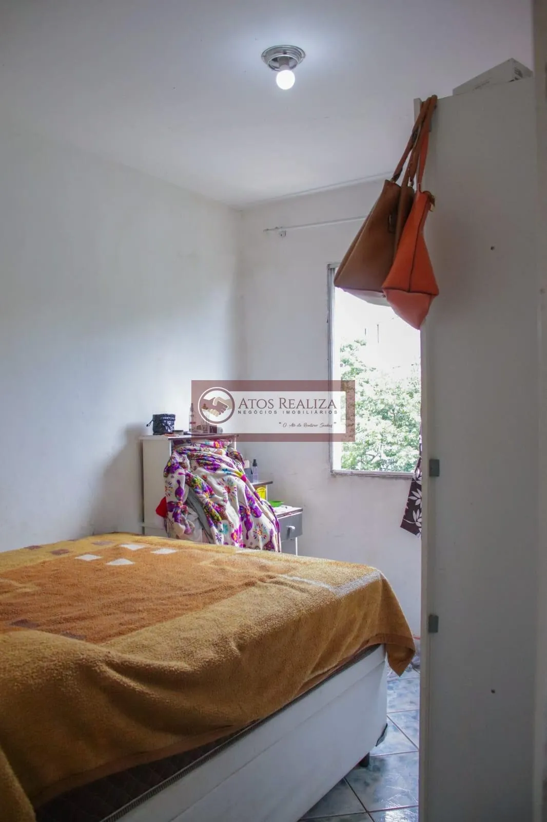 Imagem Apartamento em oportunidade venda no BNH Grajaú. Vendo Apartamento de 2 Dormitórios no BNH, proximo a estação Grajaú da CPTM, valor de oportunidade: R$ 160k. Aceita financiamento bancário, confira.