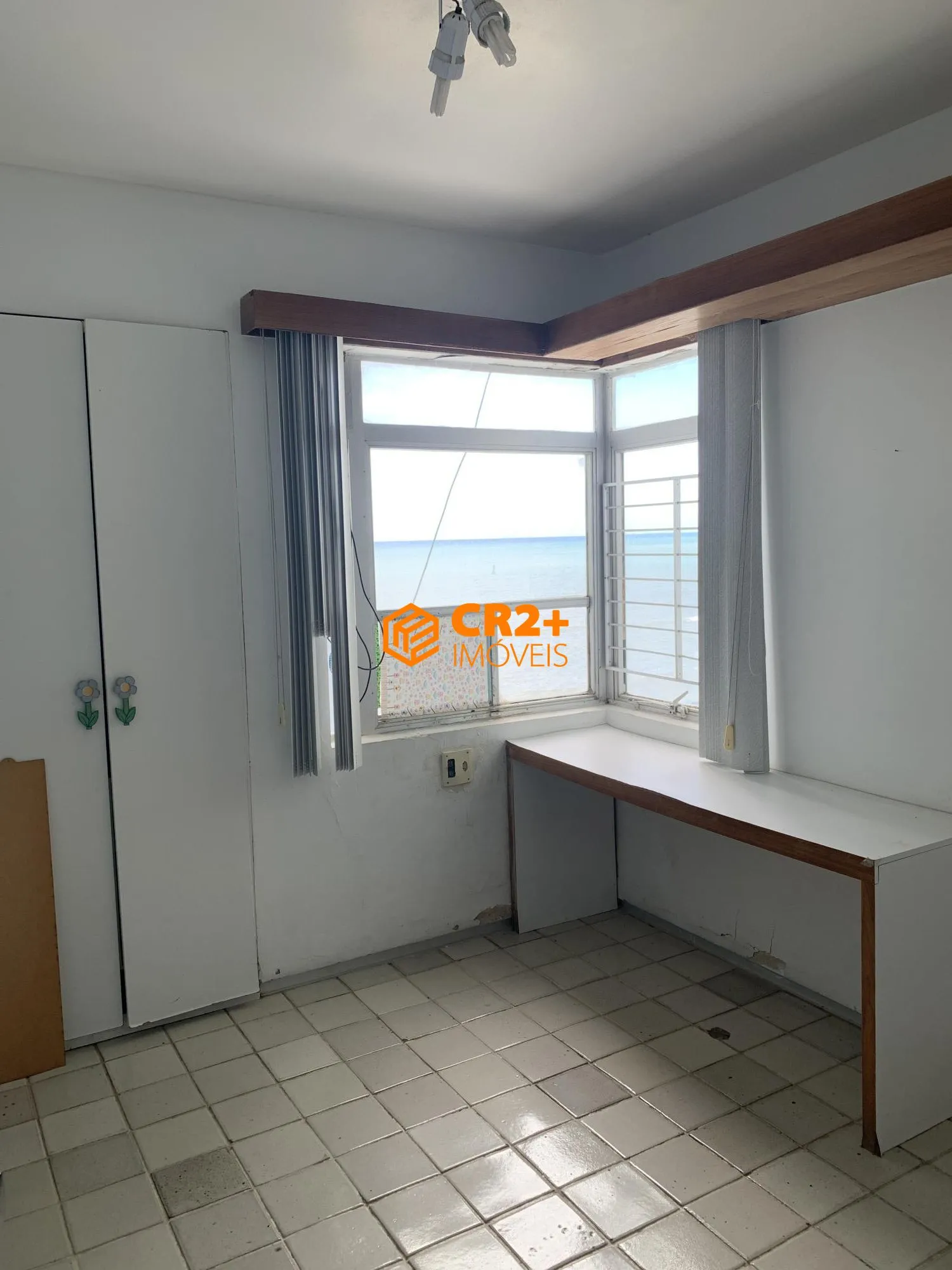 Imagem Vendo Apartamento com 277m2, 4QTOS, 2 Suítes sendo uma master.
