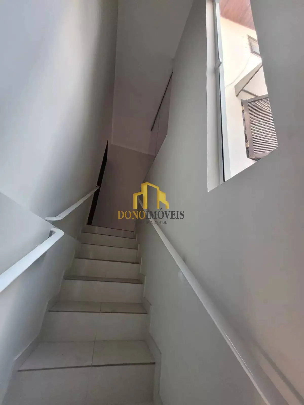Imagem Sobrado à Venda com 4 dorms, 2 vagas, Bairro Parque Selecta II SBC