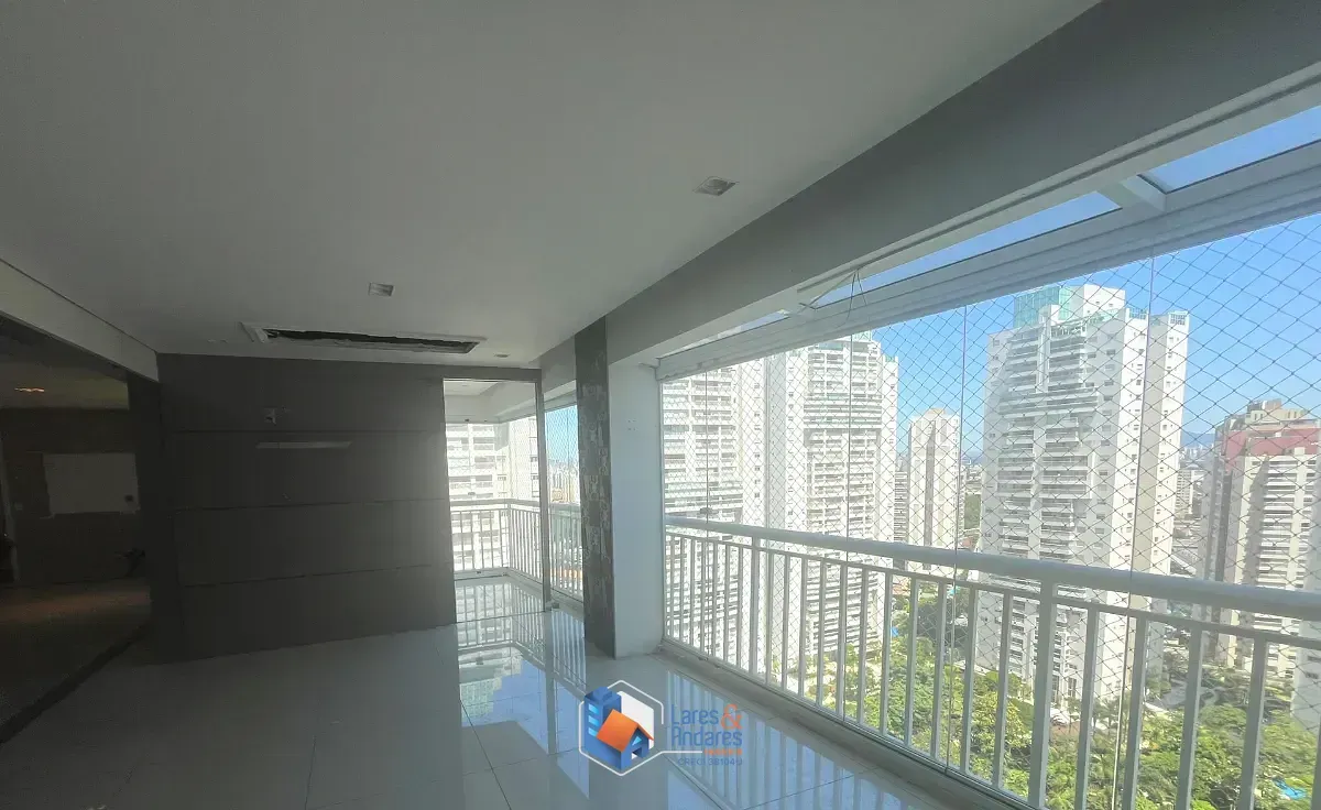 Foto do imóvel Apartamento para venda em Alto da Mooca com 4 quartos, sendo 3 suítes, 202m² em Rua Sapucaia