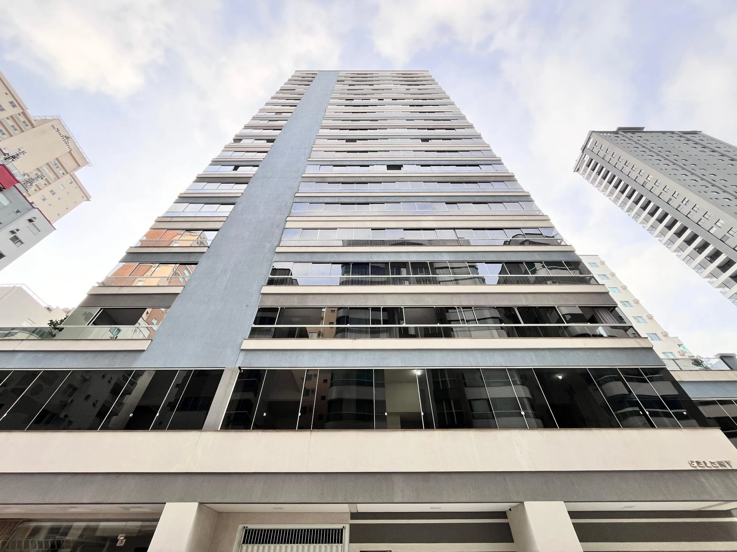 Foto do imóvel Apartamento à venda com 319.74m2 por R$ 4.590.000,00