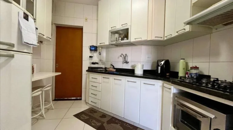 Imagem ÁREA PRIVATIVA COM 03 QUARTOS,SUÍTE, 02 VAGAS NO SAGRADA FAMÍLIA!!!!