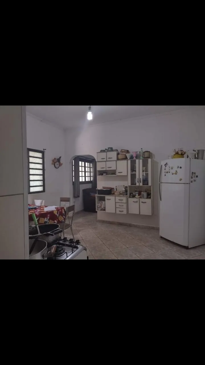 Imagem Chácara à venda 3 Quartos, 2 Suites, 8 Vagas, 3000M², Goiabal, Pindamonhangaba - SP