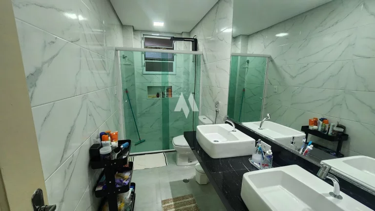Imagem Apartamento Padrão à venda com 2 dormitórios e Vista para o mar no bairro Itararé de São Vicente/SP