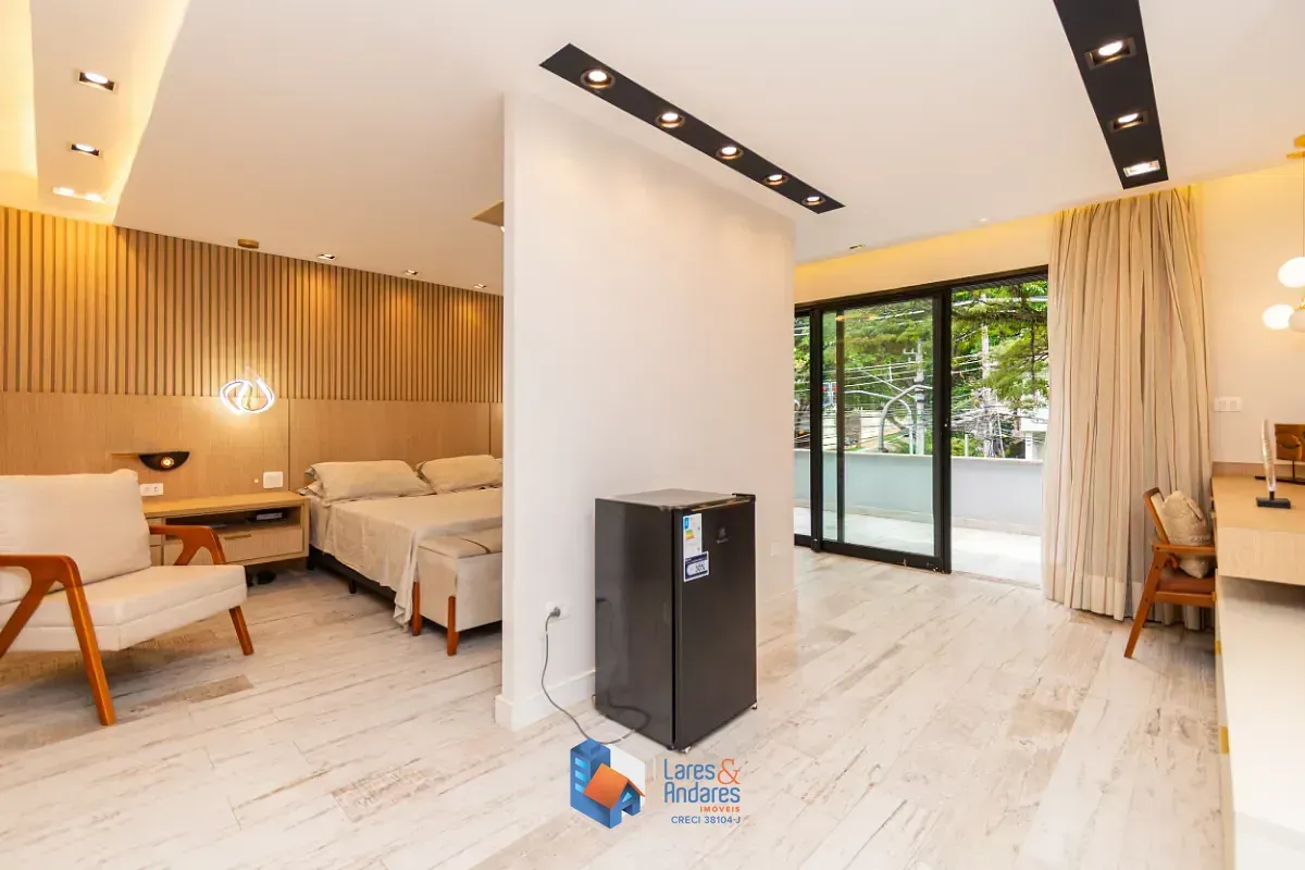 Imagem Casa para venda em Campo Belo com 3 quartos, sendo 3 suítes, 345m²