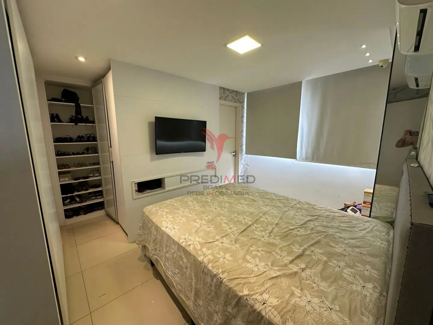 Imagem Apartamento porteira fechada, andar alto e espaçoso Miramar