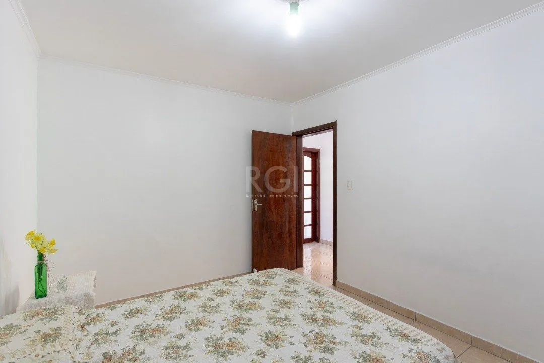 Imagem Casa para Venda - 182m², 4 dormitórios, sendo 1 suites, 4 vagas - Jardim Isabel