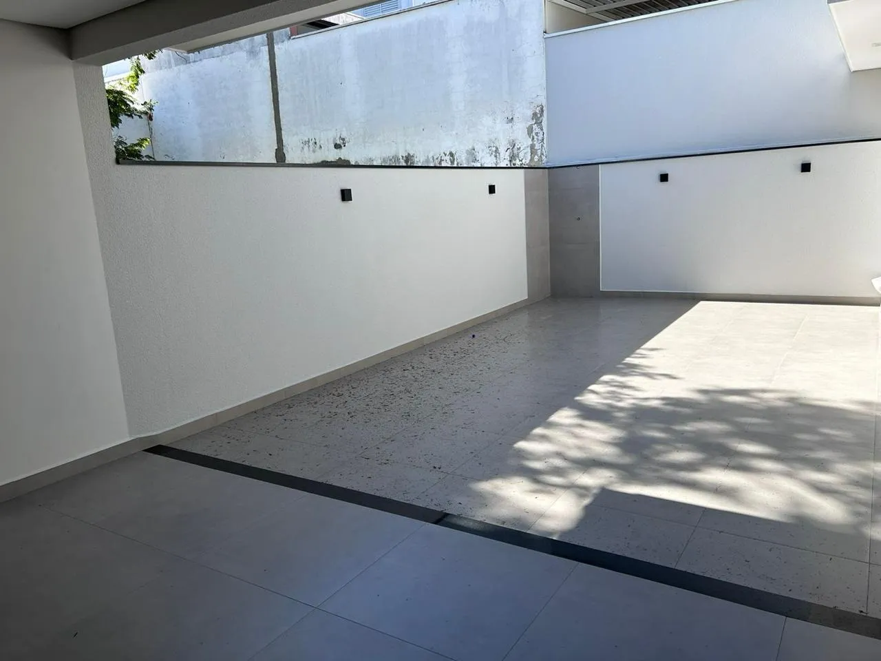 Imagem Casa a Venda com 3 Dormitórios no Condomínio Golden Sigma
