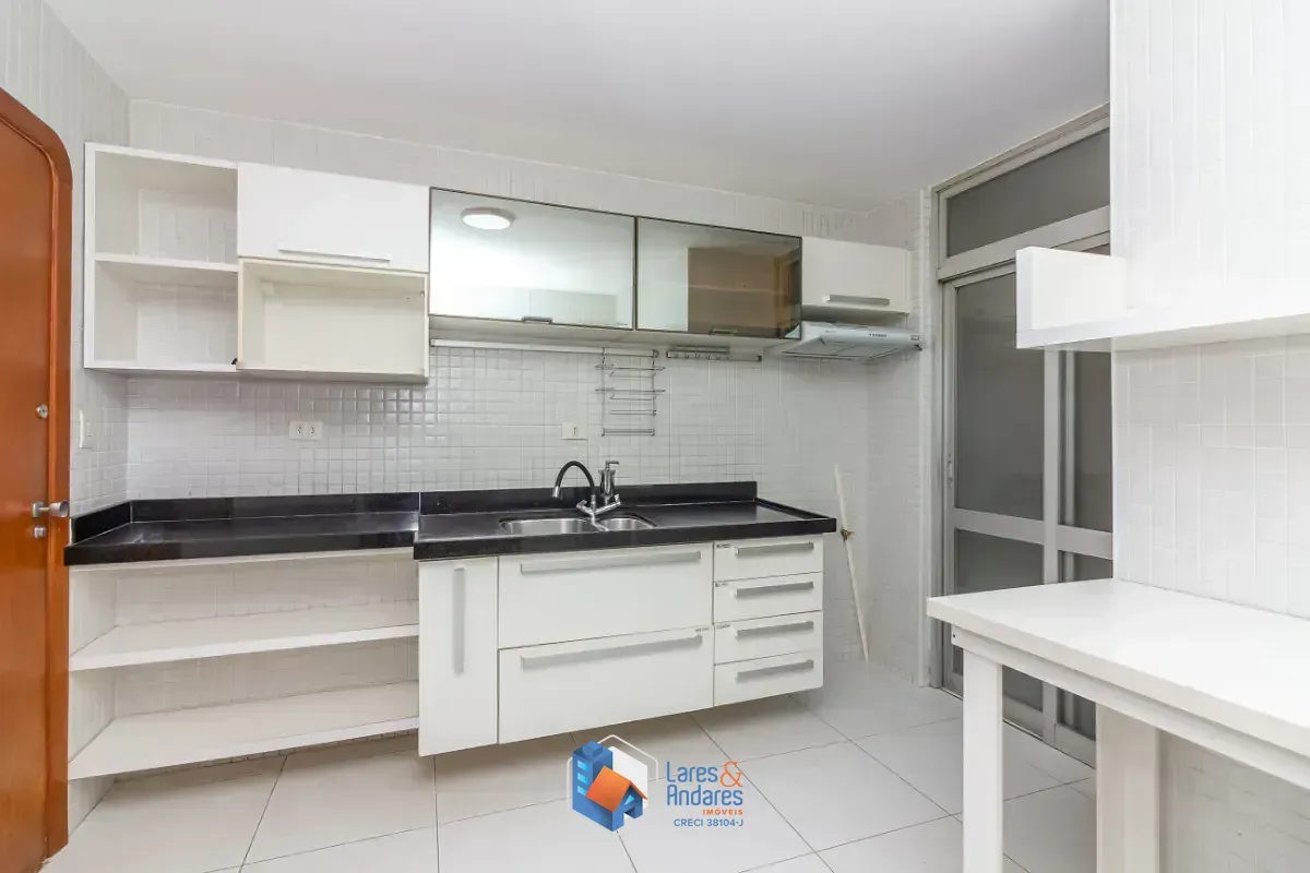 Imagem Apartamento para venda em Moema com 3 quartos, sendo 1 suíte, 99m²