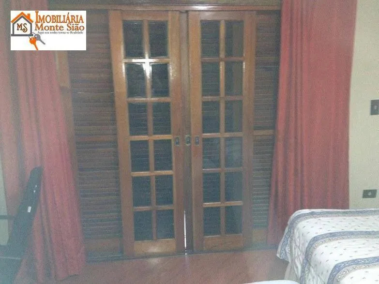 Imagem Sobrado com 3 dormitórios à venda, 180 m² por R$ 780.000,00 - Jardim Santa Clara - Guarulhos/SP
