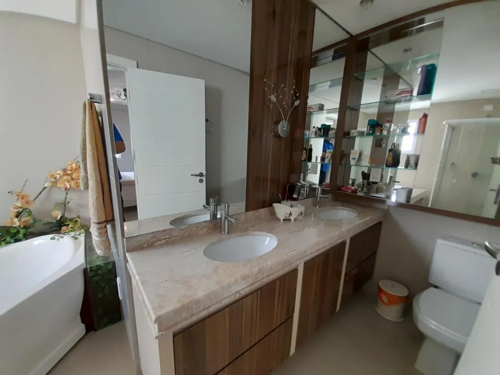 Imagem Apartamento 4 Dormitórios - Bairro Zona Nova