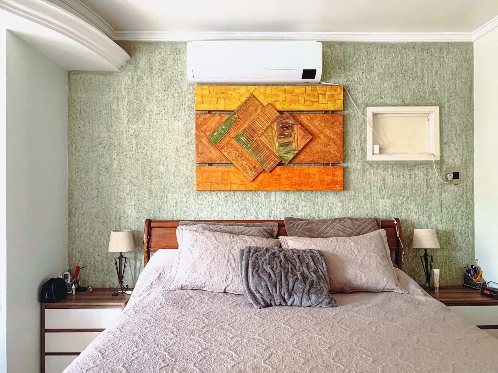 Imagem CASA RESIDENCIAL, REPAGINADA POR ARQUITETO COM MUITA ELEGÂNCIA E CONFORTO!
