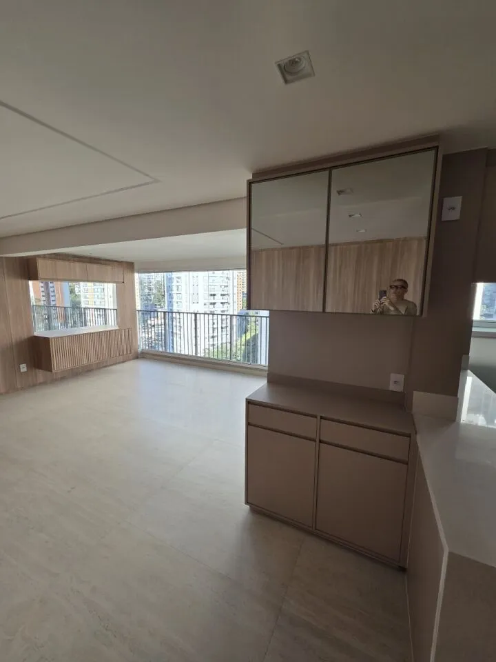 Imagem APARTAMENTO Á VENDA NO PANAMBY COM 3 QUARTOS E 2 VAGAS, REFORMADO!