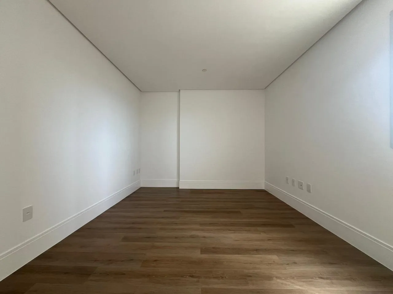 Imagem Apartamento com vista para o mar à venda com 243m2 por R$ 3.645.000,00