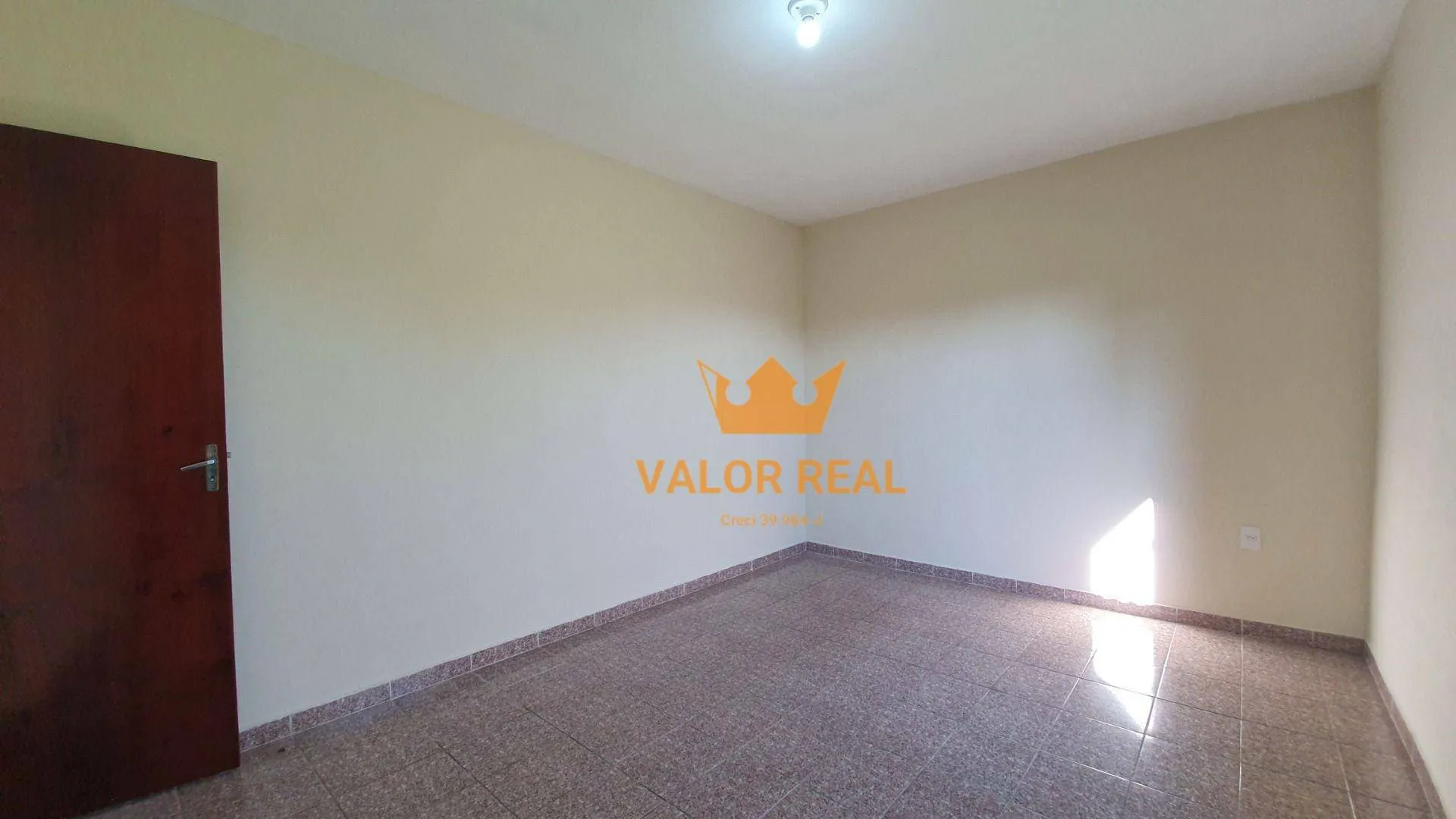 Imagem Locação Casa + Edícula +Salão - 3 Vagas Cobertas - R$ 2.650,00 - Cidade Nova.