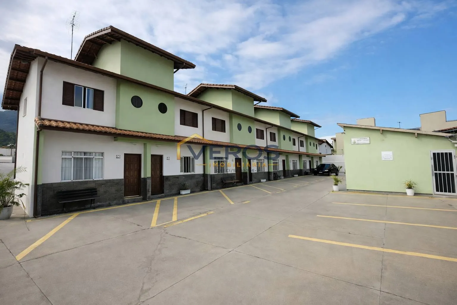 Imagem Casa em condomínio 2 quartos a venda perto da praia Martim de Sá em Caraguá