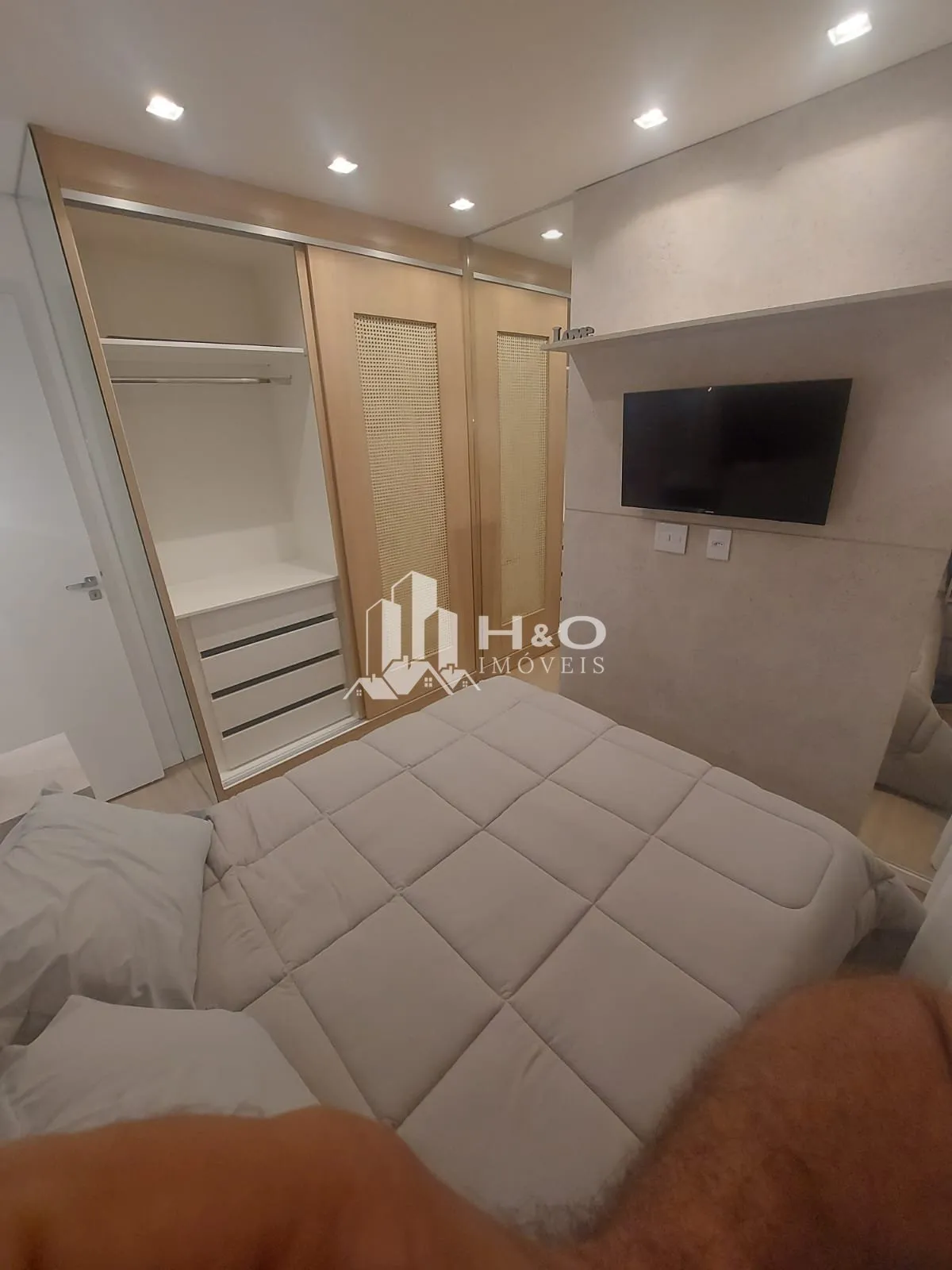 Imagem Apartamento à Venda no Tatuapé - 2 Dormitórios, Decorado e Porteira Fechada